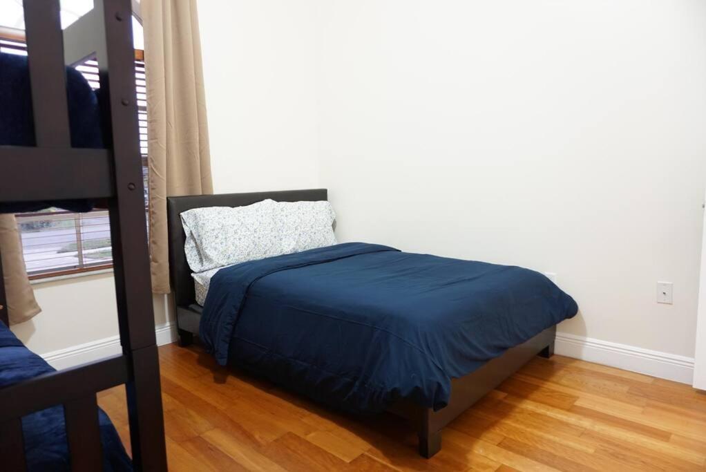 New Luxury Vacation Dream Rental- Sleeps 15! ميامي المظهر الخارجي الصورة